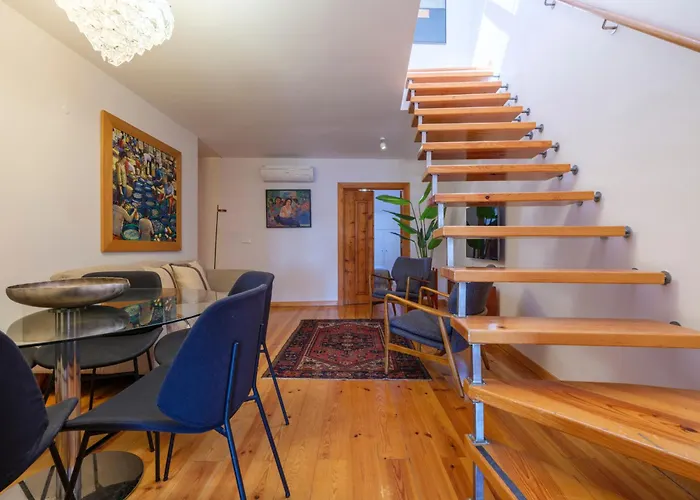 Breathtaking River-city View Two Private Terraces 3 Bedrooms And 3 Bathrooms 17th Century Building Bica Chiado District Lejlighed *