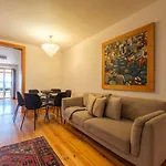 Breathtaking River-city View Two Private Terraces 3 Bedrooms And 3 Bathrooms 17th Century Building Bica Chiado District Lisboa