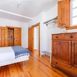 Breathtaking River-city View Two Private Terraces 3 Bedrooms And 3 Bathrooms 17th Century Building Bica Chiado District Appartement Lisboa