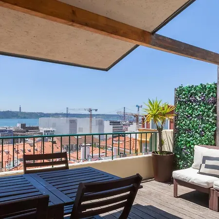 Breathtaking River-city View Two Private Terraces 3 Bedrooms And 3 Bathrooms 17th Century Building Bica Chiado District * Lisboa