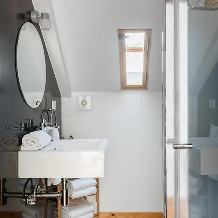 Breathtaking River-city View Two Private Terraces 3 Bedrooms And 3 Bathrooms 17th Century Building Bica Chiado District * Lisboa