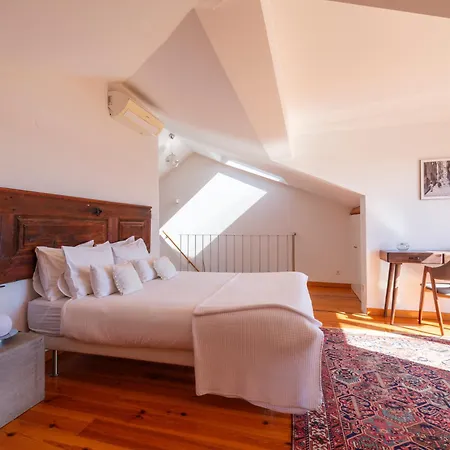 公寓 Breathtaking River-city View Two Private Terraces 3 Bedrooms And 3 Bathrooms 17th Century Building Bica Chiado District