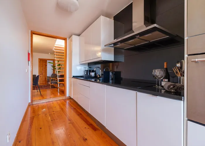 Breathtaking River-city View Two Private Terraces 3 Bedrooms And 3 Bathrooms 17th Century Building Bica Chiado District Lisboa