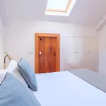 Breathtaking River-city View Two Private Terraces 3 Bedrooms And 3 Bathrooms 17th Century Building Bica Chiado District * Lisboa