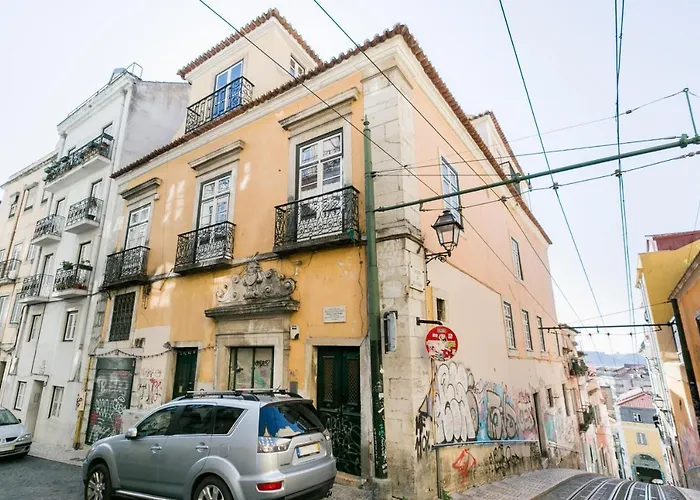 Apartamento Breathtaking River-city View Two Private Terraces 3 Bedrooms&3 Bathrooms 17th Century Building Bica Chiado District Lisboa